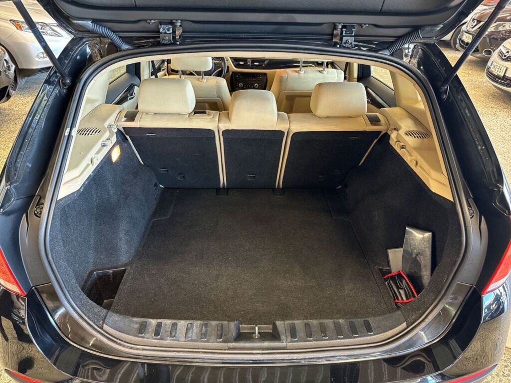BMW X1 2010 Musta