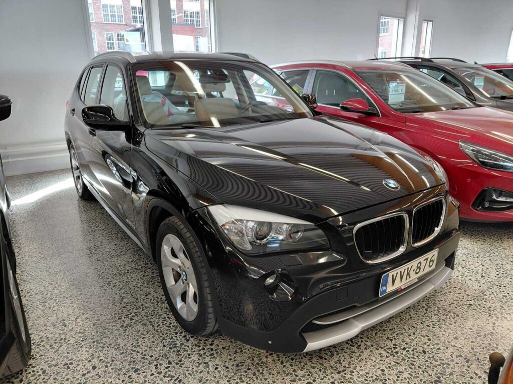 BMW X1 2010 Musta