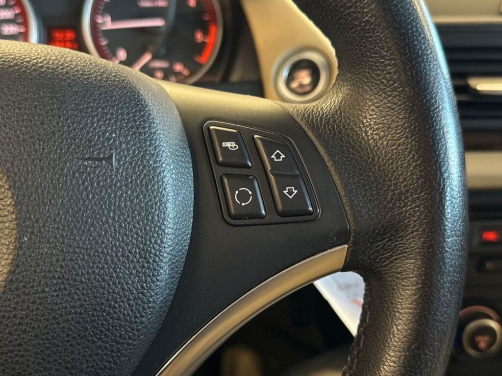 BMW X1 2010 Musta