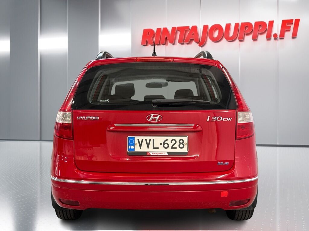 Hyundai i30 2010 Punainen
