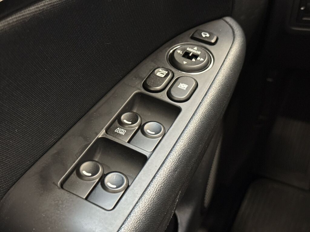 Hyundai i30 2010 Punainen