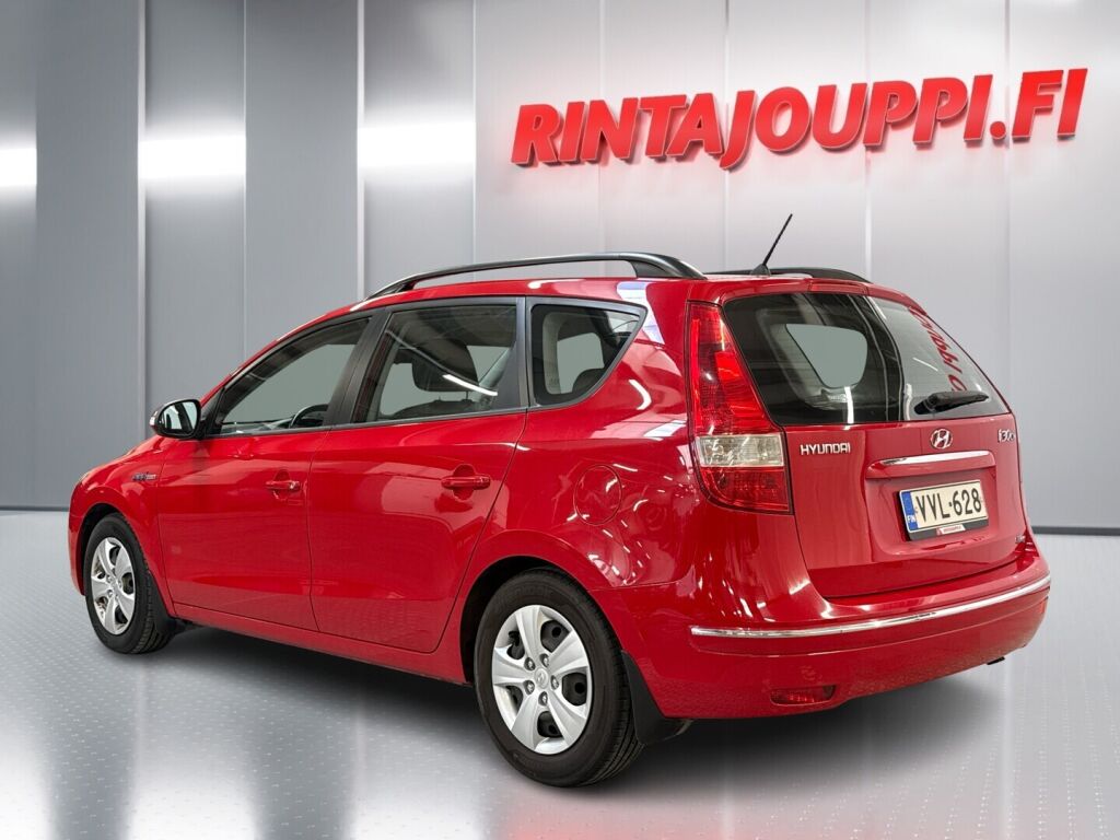 Hyundai i30 2010 Punainen