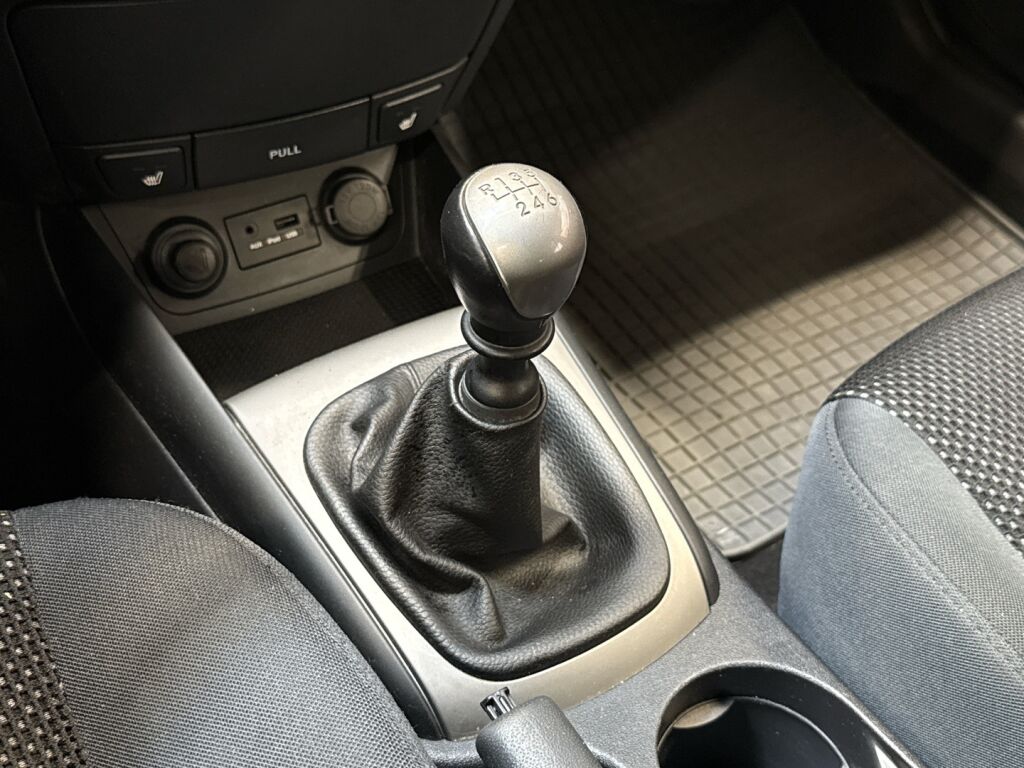 Hyundai i30 2010 Punainen