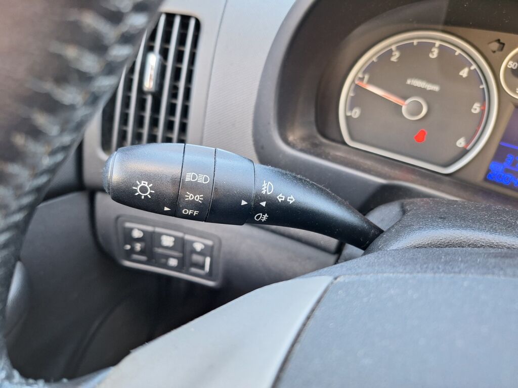 Hyundai i30 2010 Punainen