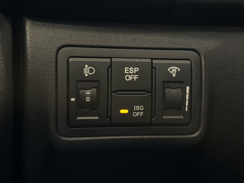 Hyundai i30 2010 Punainen