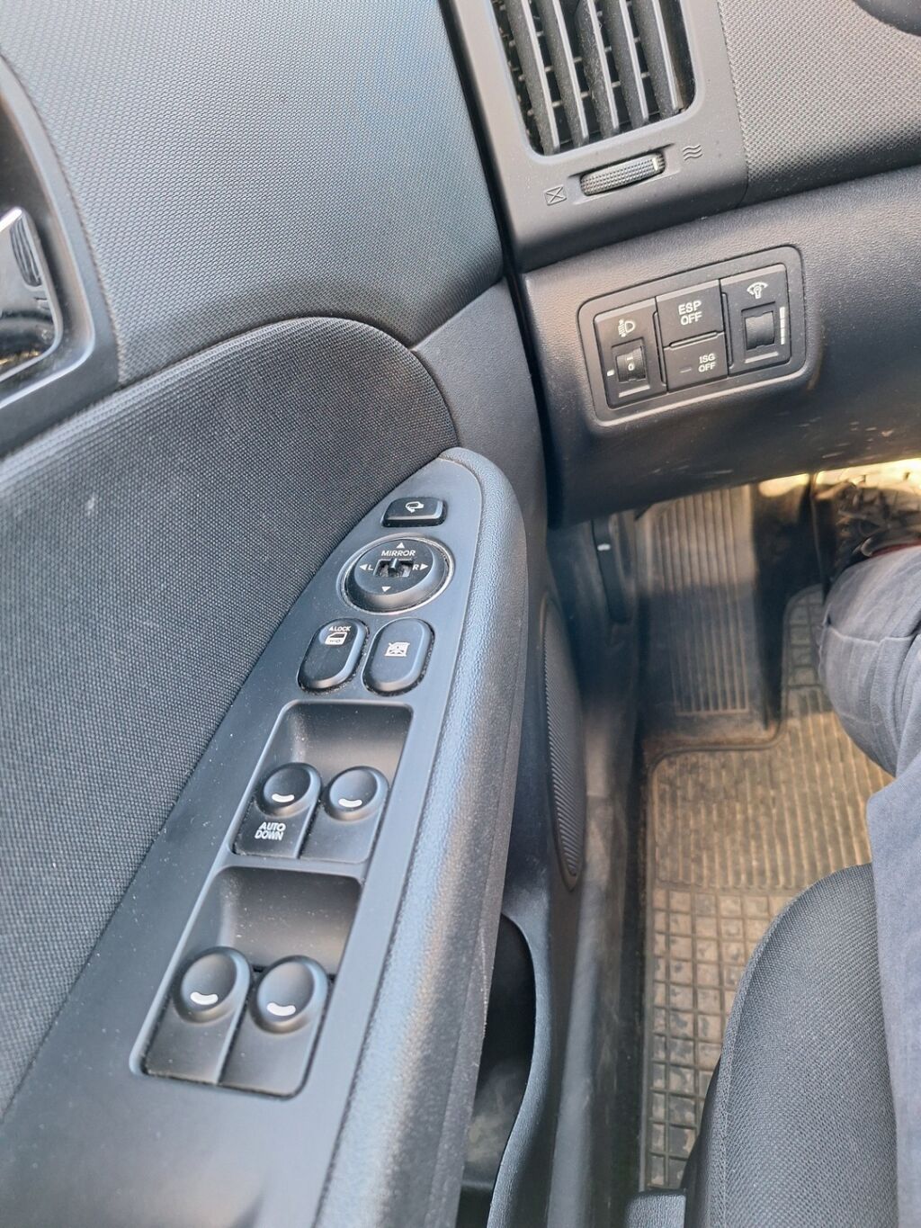 Hyundai i30 2010 Punainen