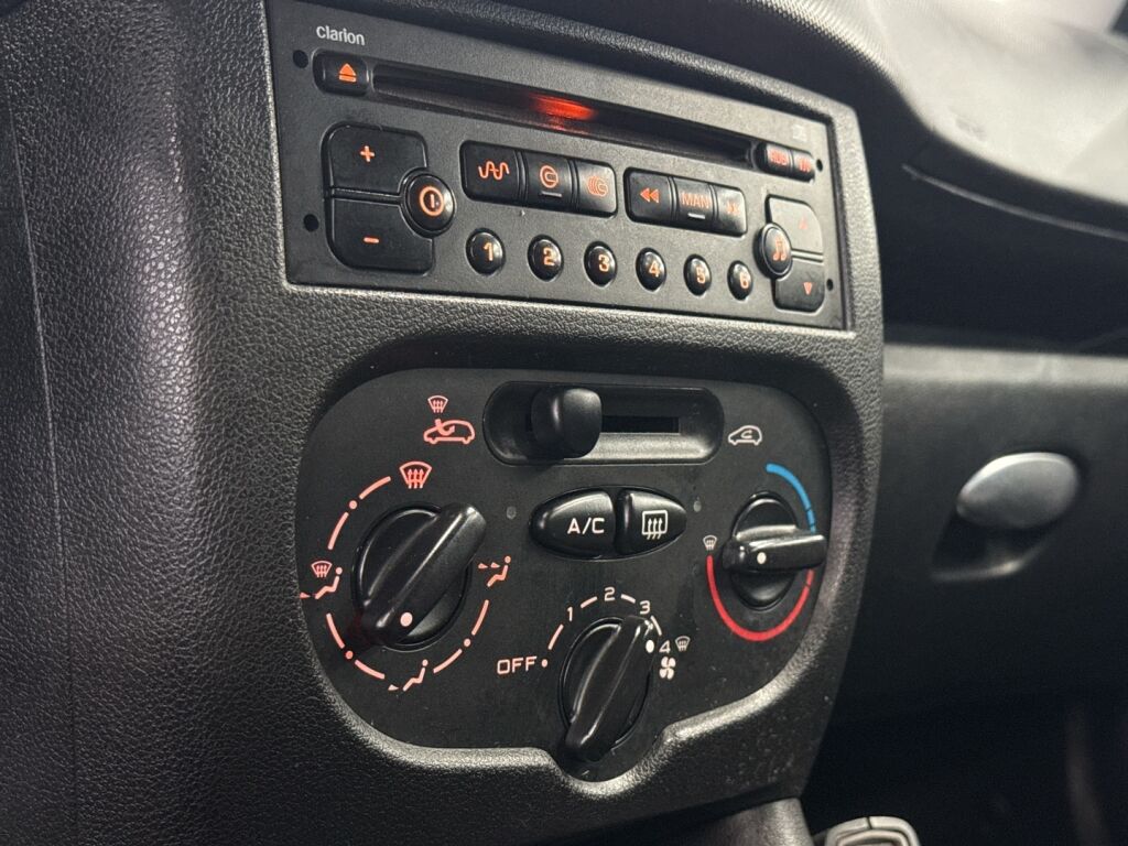 Peugeot 206+ 2010 Sininen