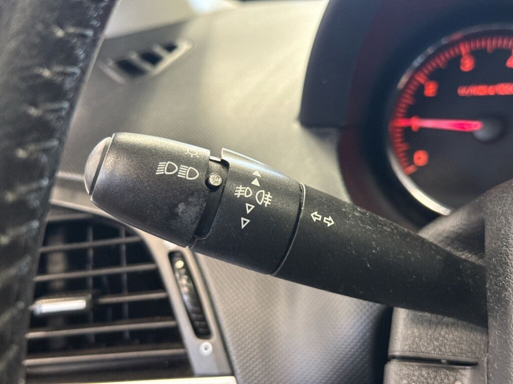 Peugeot 206+ 2010 Sininen