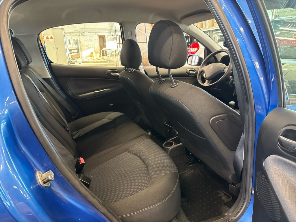 Peugeot 206+ 2010 Sininen