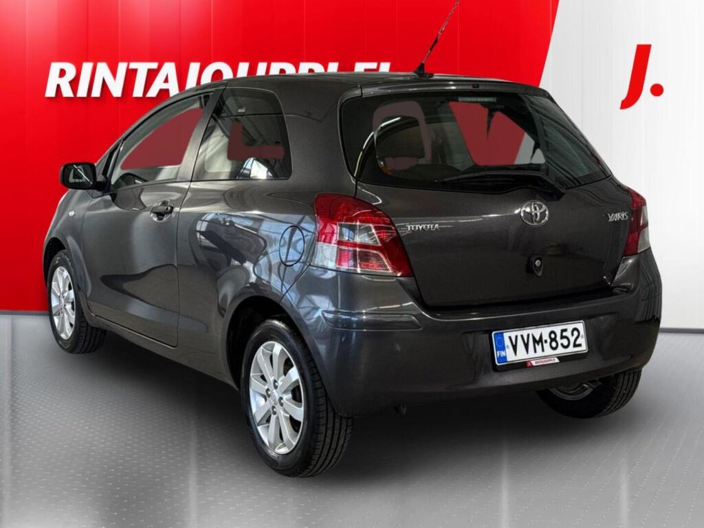 Toyota Yaris 1,0 VVT-i Linea Terra 3ov 2010, kuva 3/21