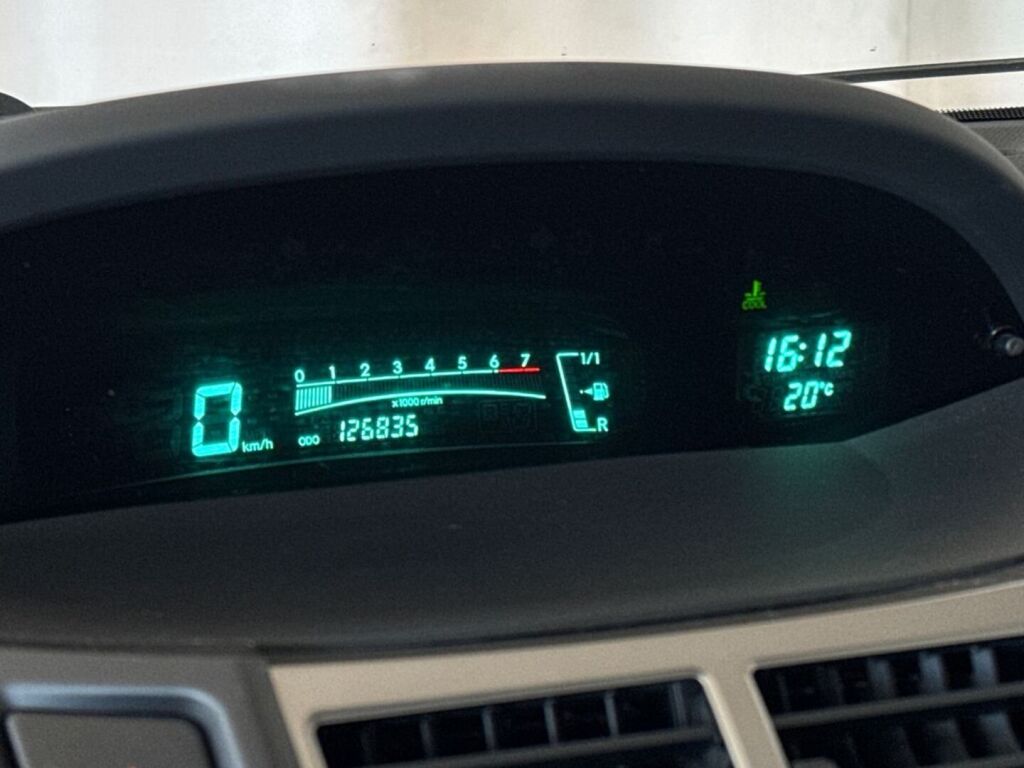 Toyota Yaris 2010 Harmaa