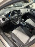 Chevrolet Cruze 2011 Ruskea (beige)