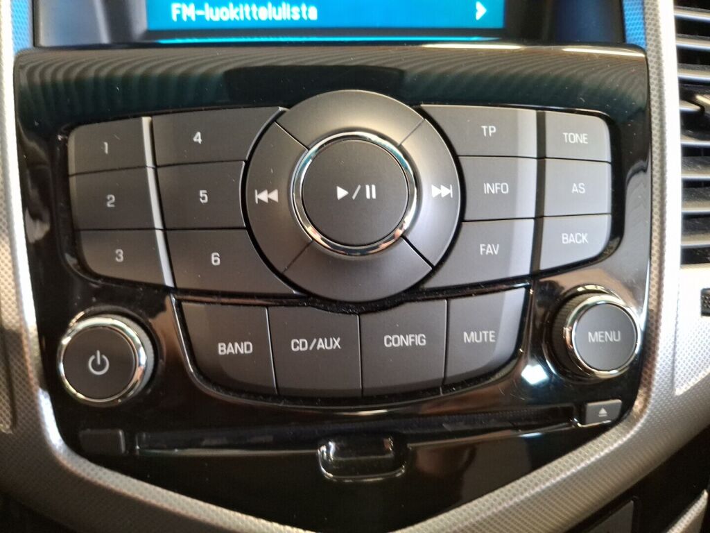 Chevrolet Cruze 2011 Ruskea (beige)