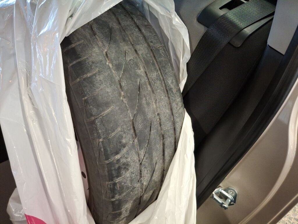 Chevrolet Cruze 2011 Ruskea (beige)