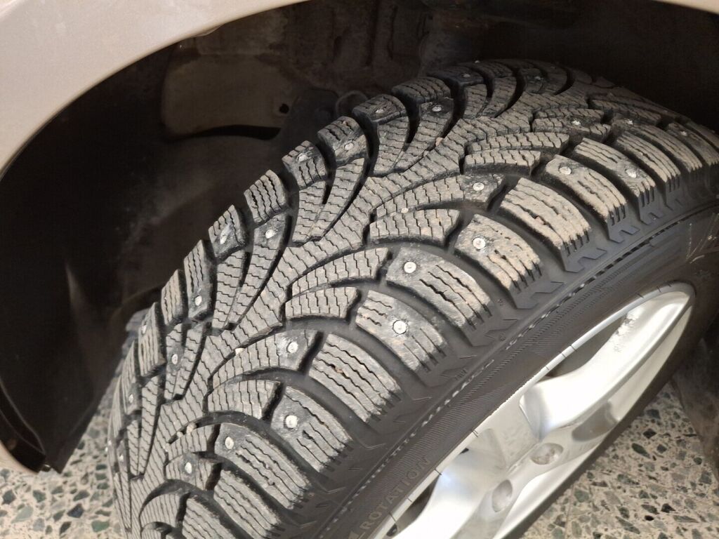 Chevrolet Cruze 2011 Ruskea (beige)