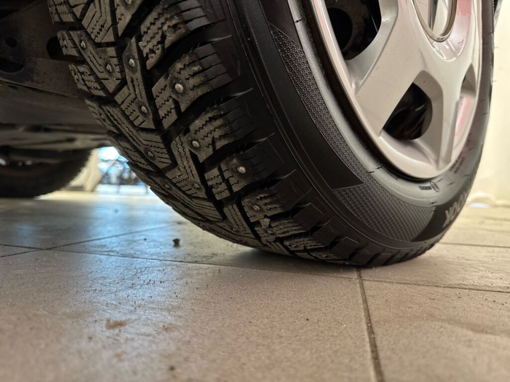 Mercedes-Benz A 2011 Musta