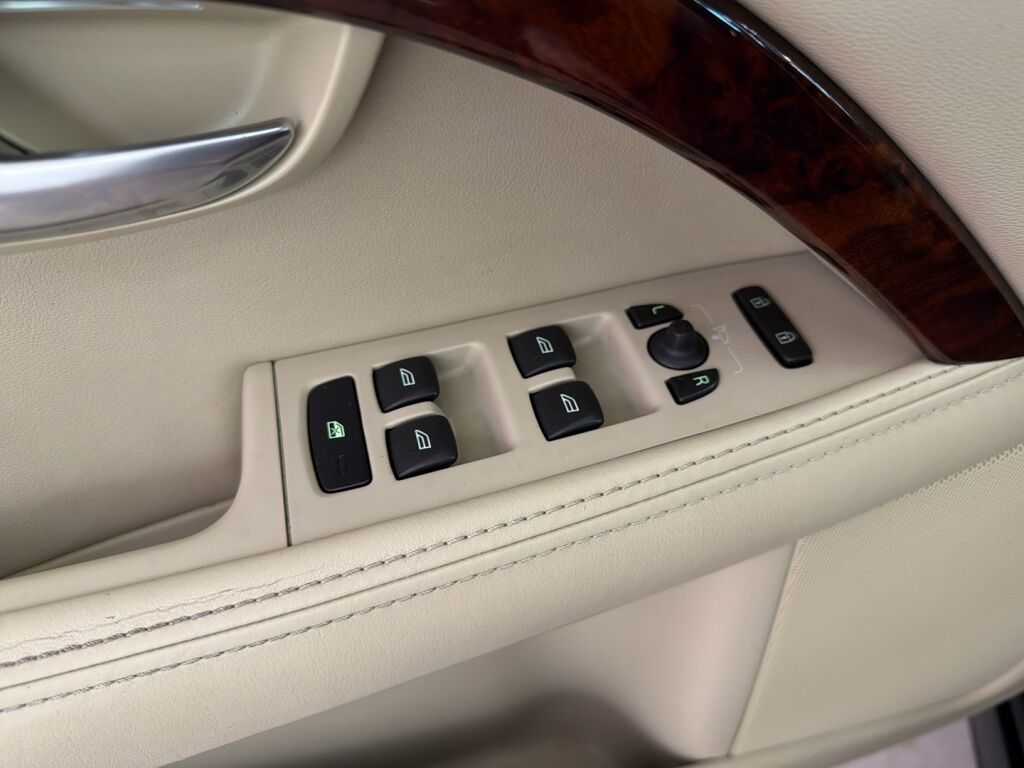 Volvo S80 2011 Musta