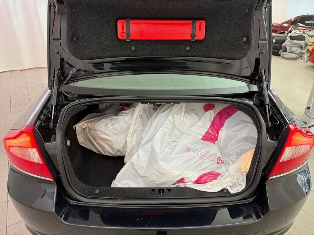 Volvo S80 2011 Musta