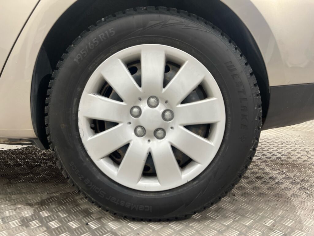 Seat Ibiza ST 2010 Ruskea (beige)