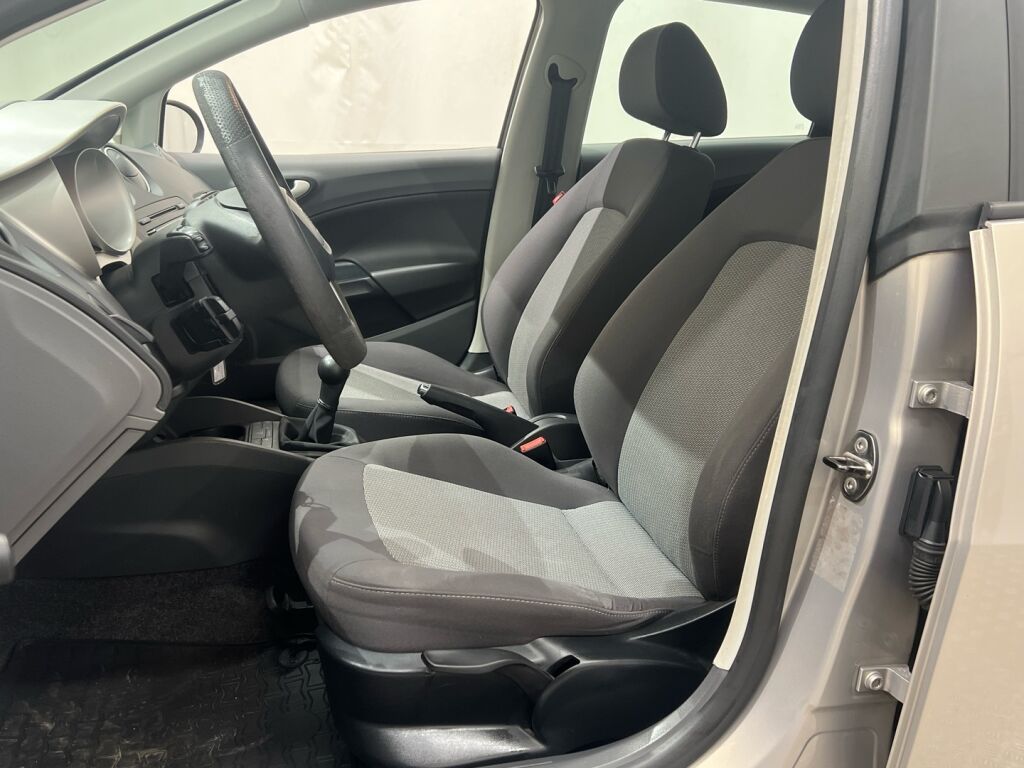 Seat Ibiza ST 2010 Ruskea (beige)