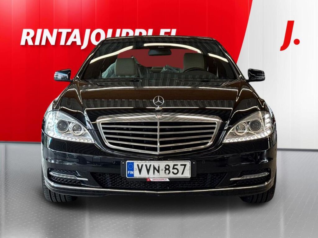 Mercedes-Benz S 2011 Metallinhohto musta (Obsidian Black)