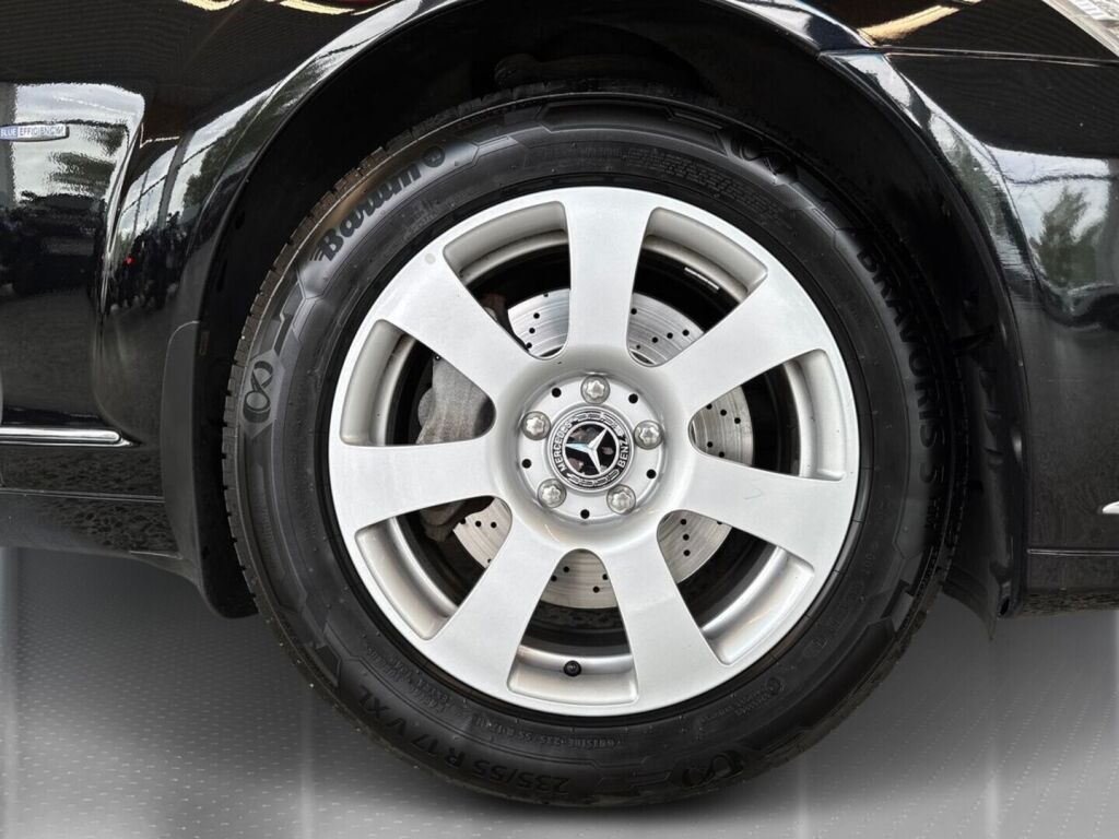 Mercedes-Benz S 2011 Metallinhohto musta (Obsidian Black)