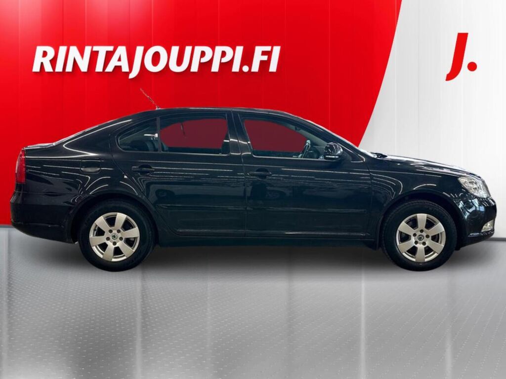 Skoda Octavia 2011 Musta