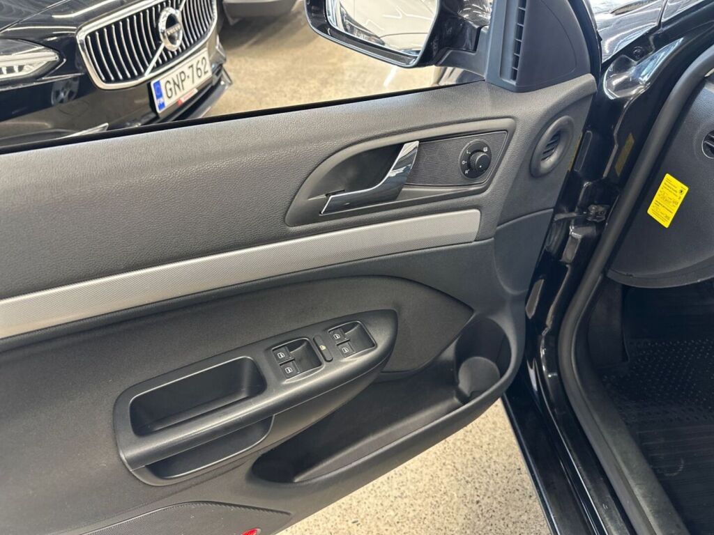 Skoda Octavia 2011 Musta