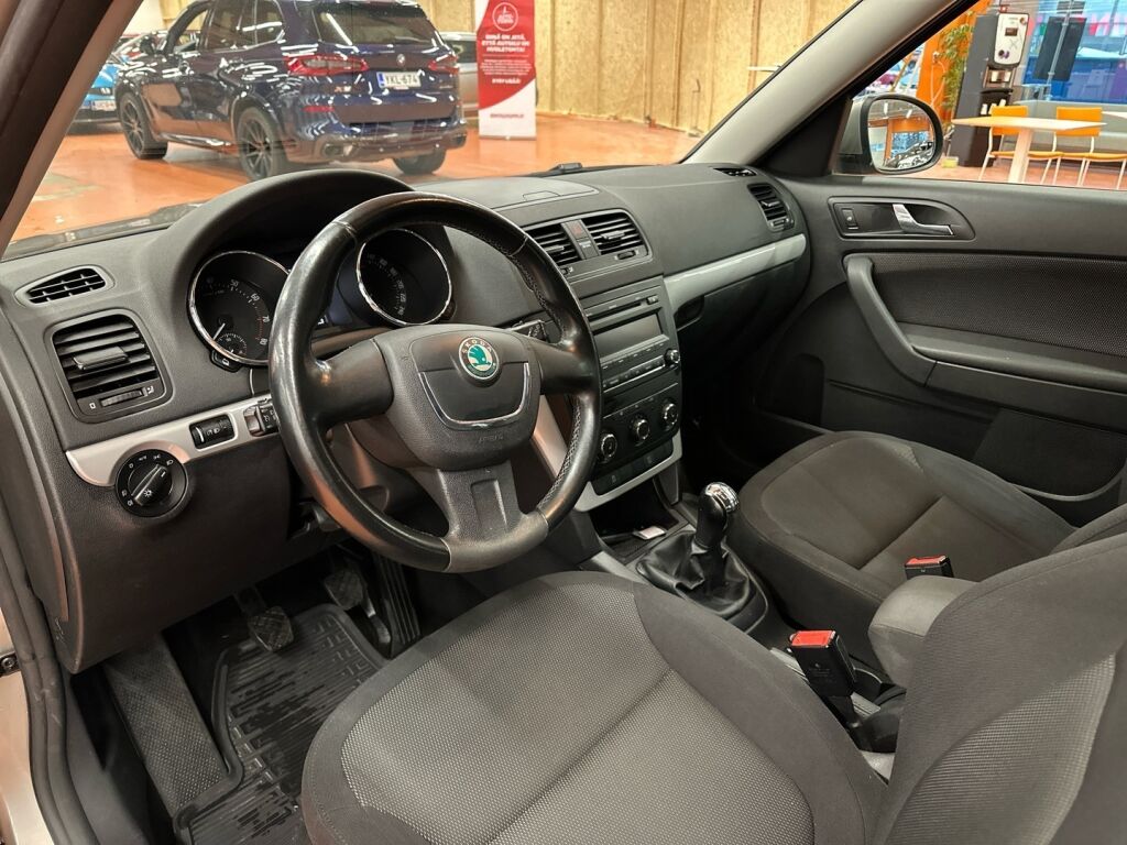Skoda Yeti 2011 Ruskea (beige)