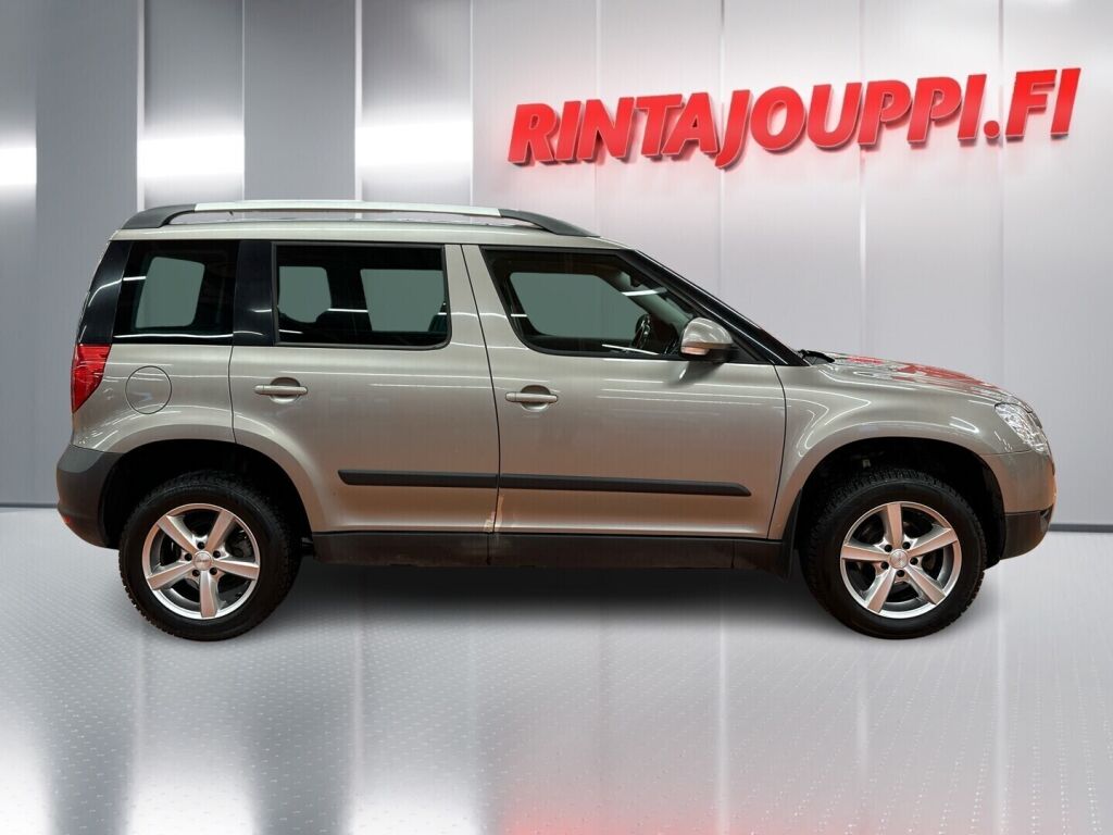 Skoda Yeti 2011 Ruskea (beige)