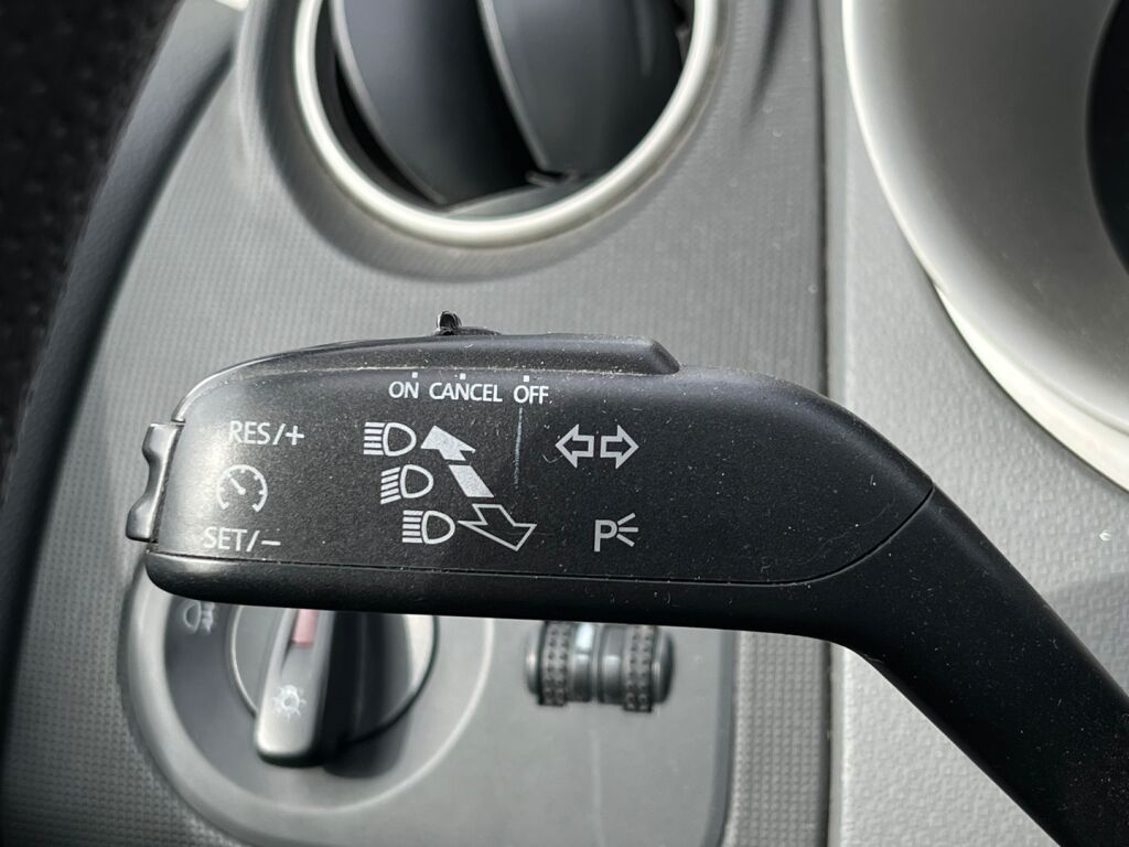 Seat Ibiza ST 2010 Punainen