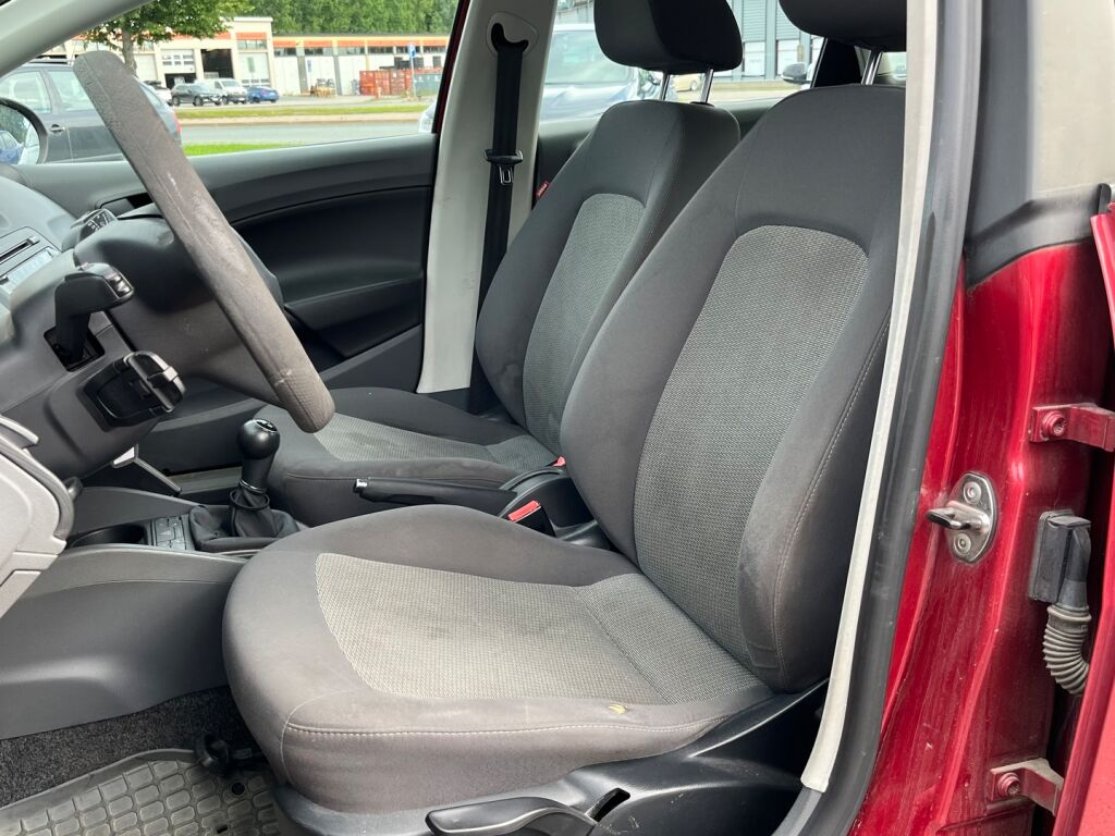 Seat Ibiza ST 2010 Punainen