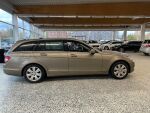 Mercedes-Benz C 2010 Ruskea (beige)