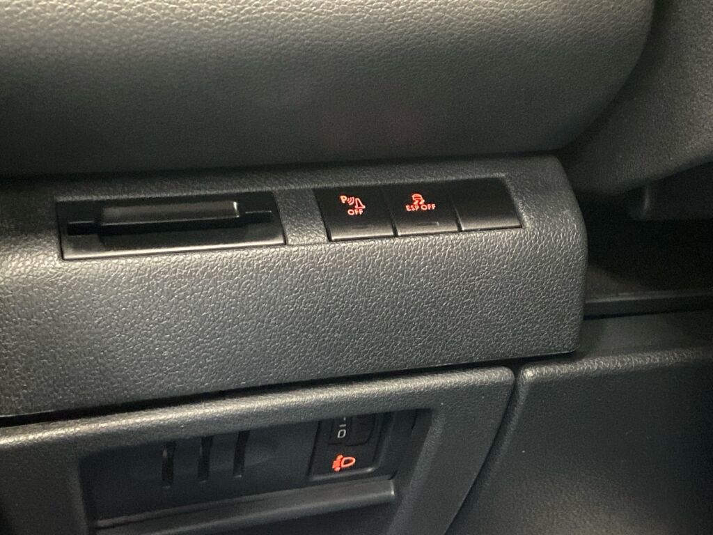 Peugeot 3008 2011 Valkoinen