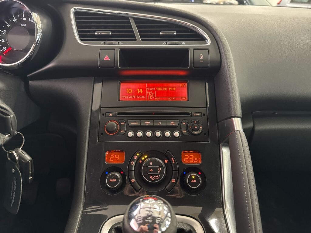 Peugeot 3008 2011 Harmaa