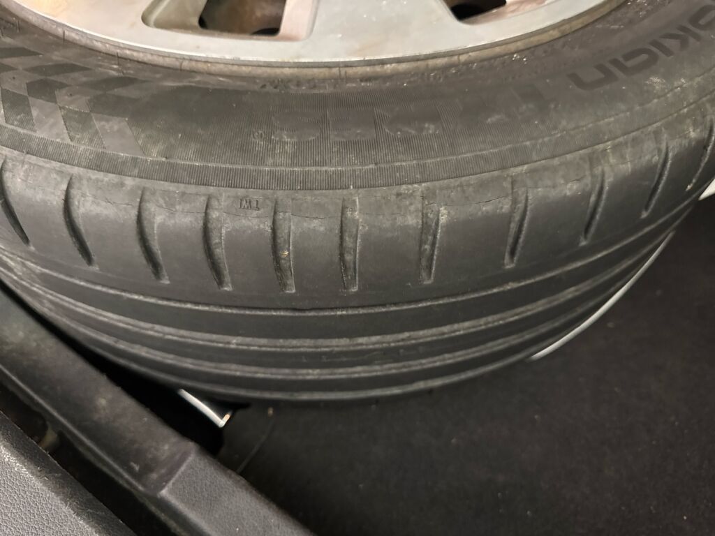 Peugeot 3008 2011 Harmaa