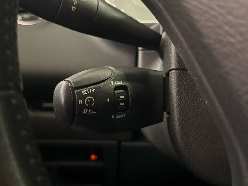 Peugeot 3008 2011 Harmaa