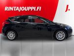Ford Focus 2011 Musta