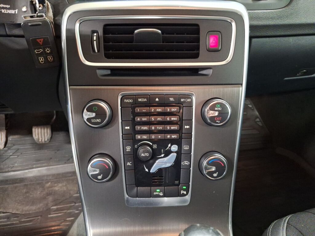 Volvo V60 2011 Harmaa