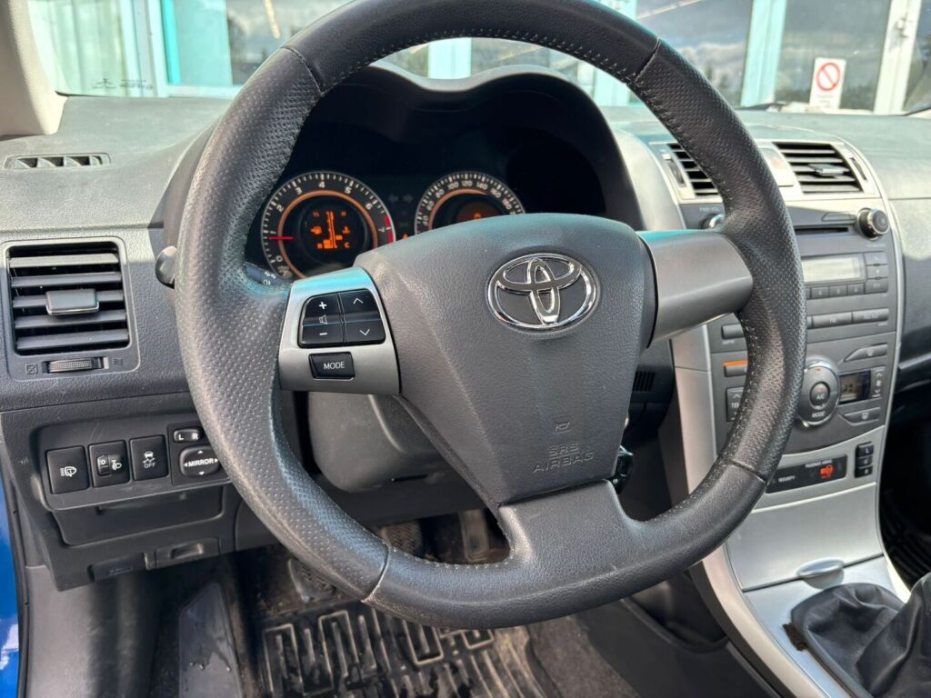 Toyota Corolla 2012 Sininen