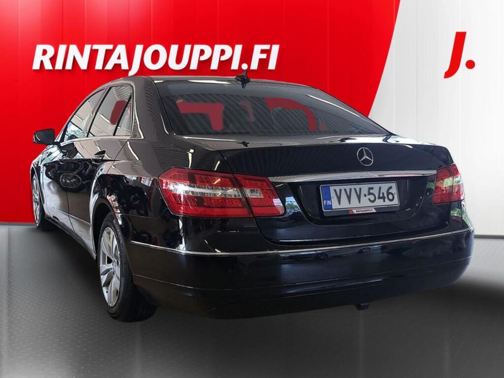Mercedes-Benz E 2012 Musta