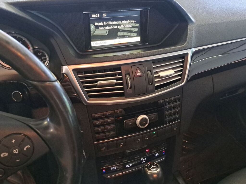 Mercedes-Benz E 2012 Musta