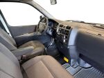 Toyota Hiace 2011 Valkoinen