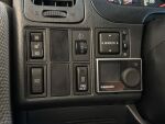Toyota Hiace 2011 Valkoinen