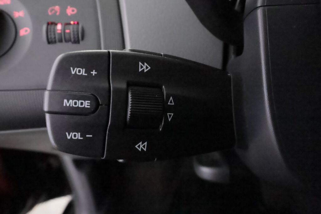 Seat Ibiza 2011 Musta