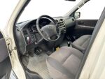 Toyota Hiace 2011 Valkoinen