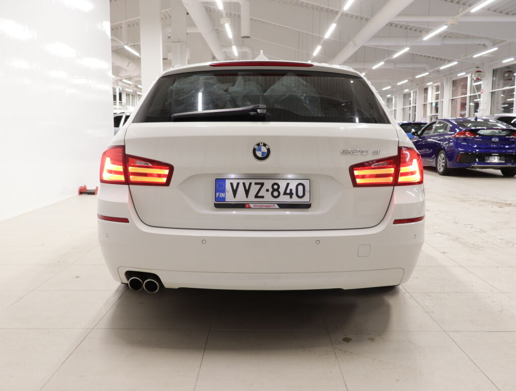 BMW 520 2011 Valkoinen