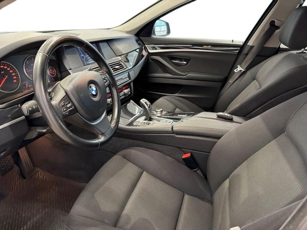BMW 520 2011 Valkoinen