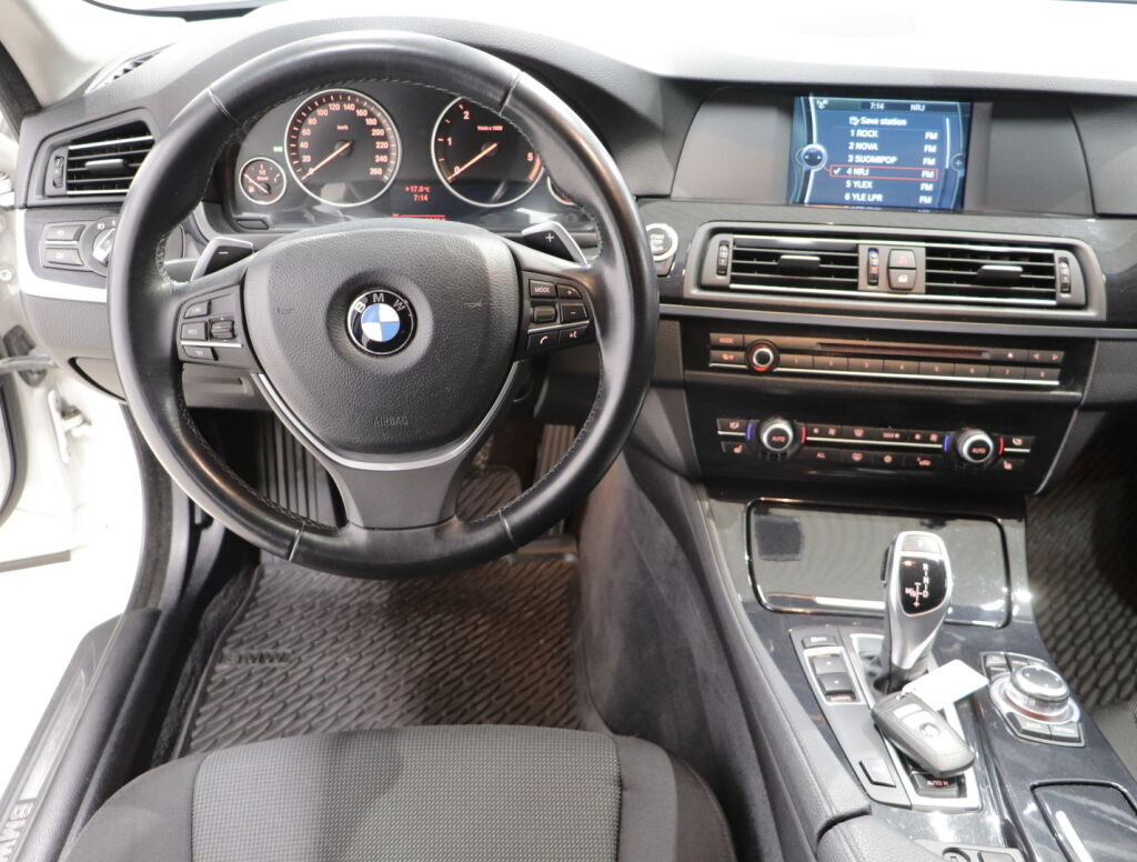 BMW 520 2011 Valkoinen