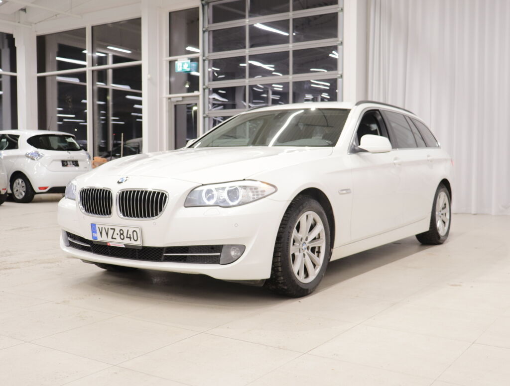 BMW 520 2011 Valkoinen